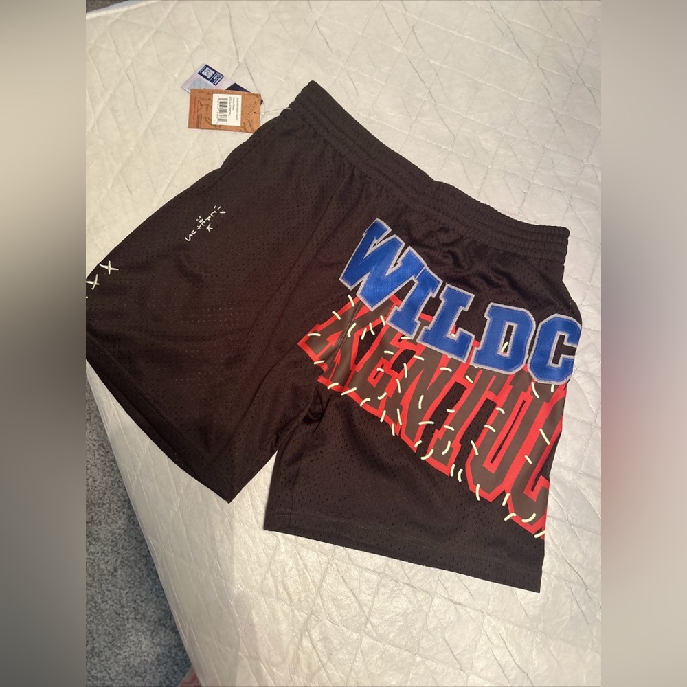 Travis Scott cactus jack university of Kentucky shorts NWT